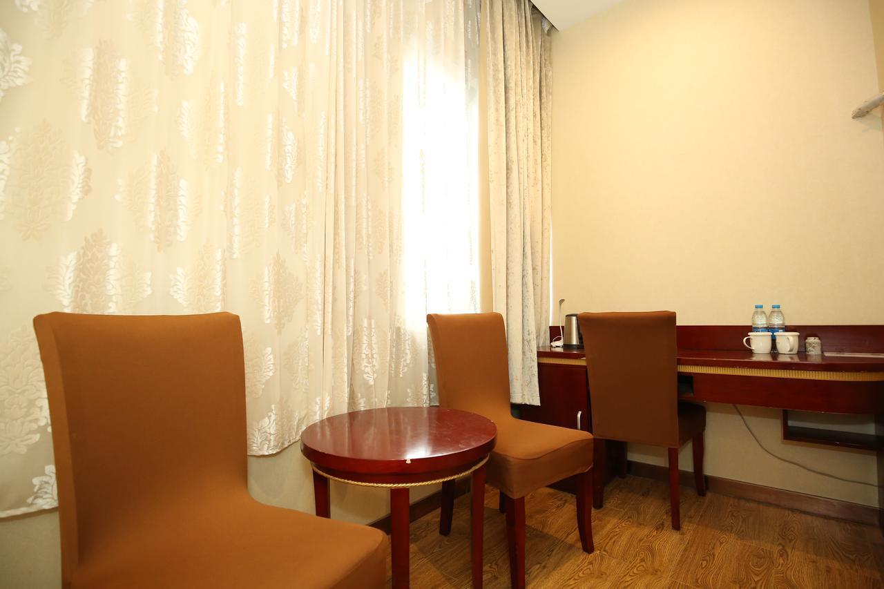 Crown Crystal Hotel Shanghai Exterior photo